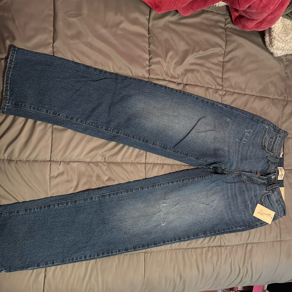 Universal Thread Size 4 90s straight cut Jeans